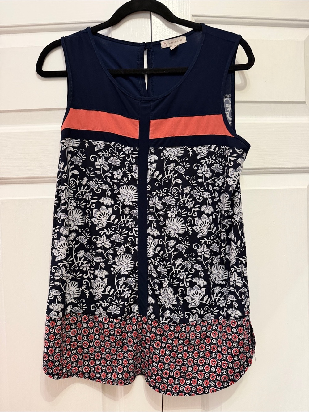 Dress Barn Navy Floral Sleeveless Camisole with Coral Trim